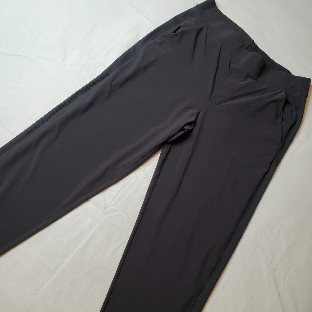Athleta Women's Size 10T Brooklyn Lightweight Ankle Travel Pant Black 198671